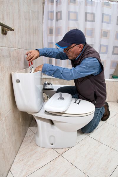 Broken Toilet Repair in Bloomfield Hills