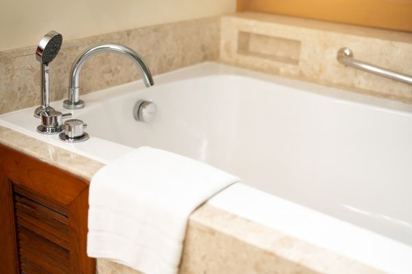 Tub Faucet Repair in Bloomfield Hills