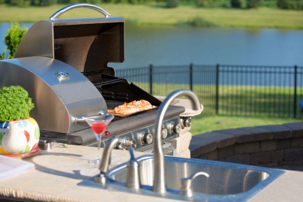 Outdoor Kitchen Plumbing in Bloomfield Hills