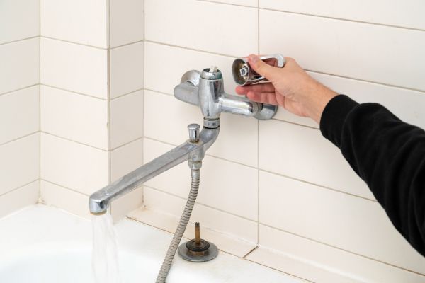 Cost of Shower Handle Repair in Bloomfield Hills